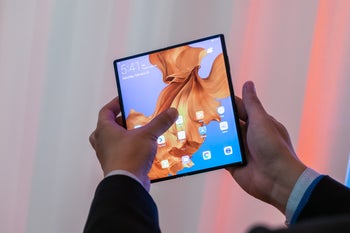 Google foldable phone might be on the way, patent suggests