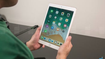 Deal: Save big on Apple's latest 9.7-inch iPad at Amazon and Walmart