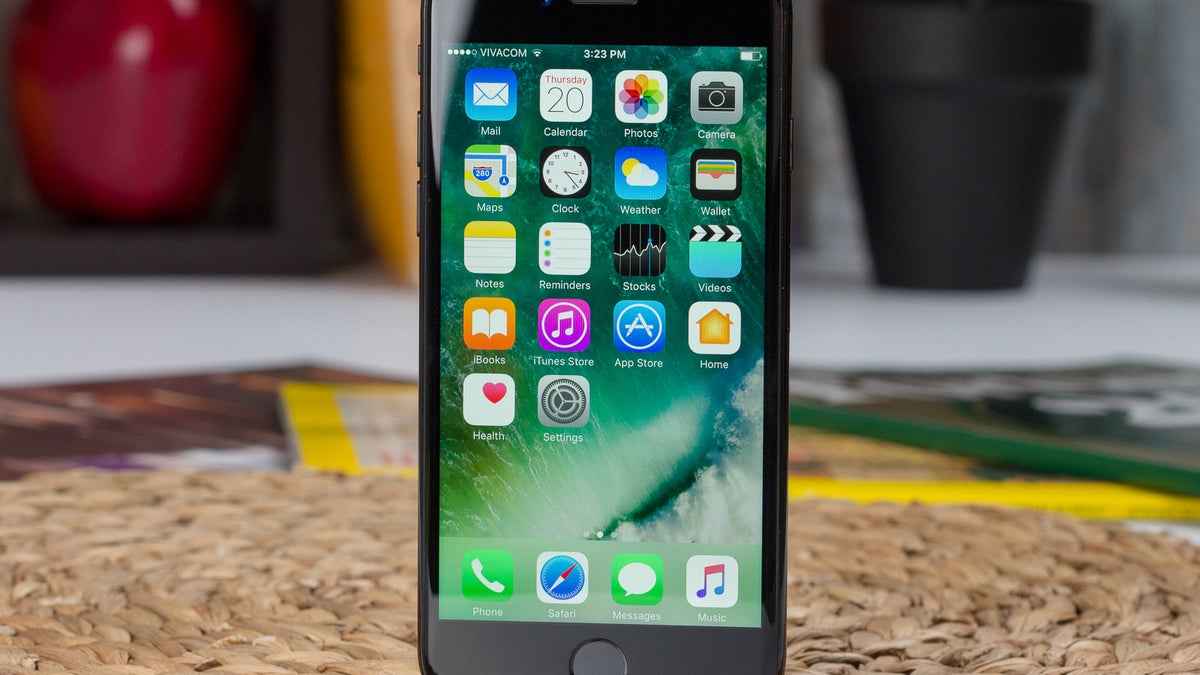 Deal: The Apple iPhone 7 is free at AT&T