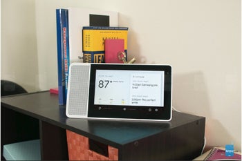Google Assistant-powered 8" Lenovo Smart Display is 50% off, deal ends soon!
