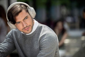 Deal: Sony's newest noise-canceling headphones receive a $70 discount on Amazon