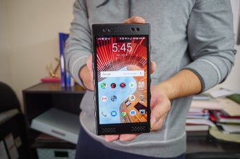 RED starts shipping the long-delayed titanium Hydrogen One