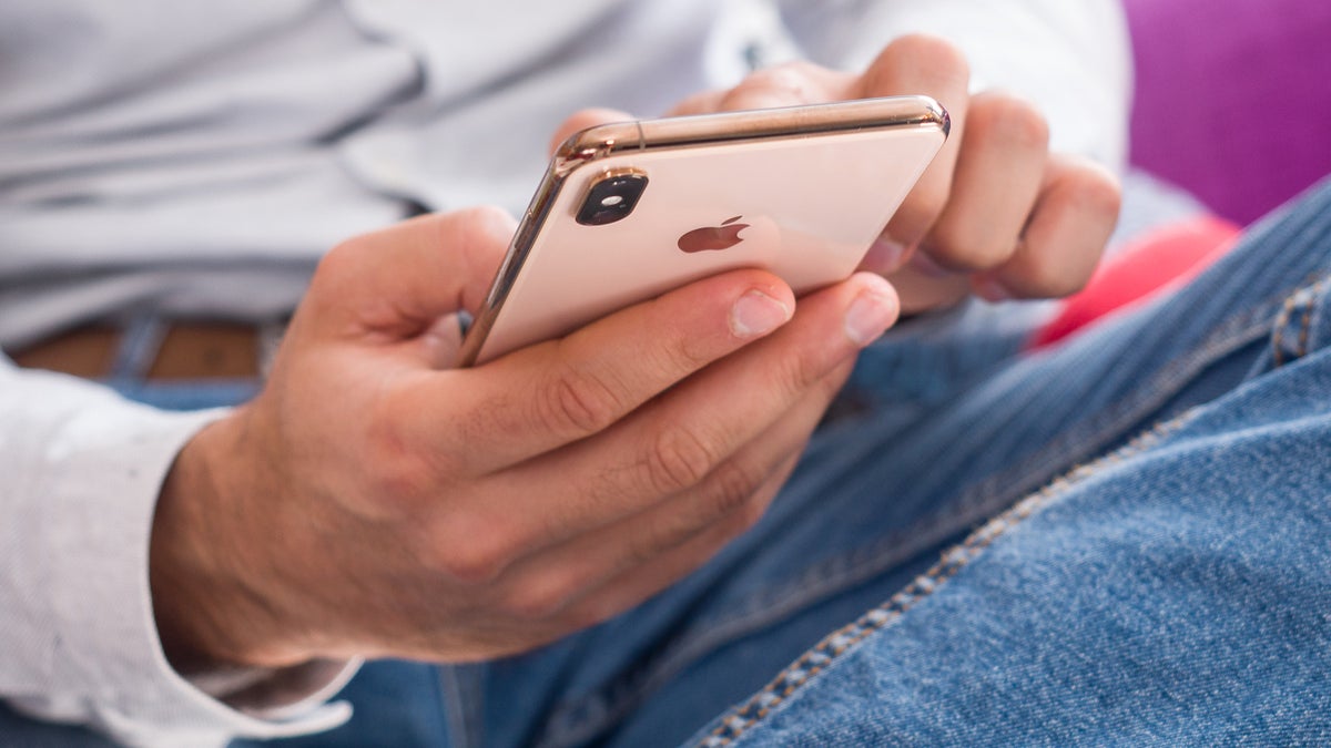 iPhone XS 64 GB now comes with a $250 gift card at Target