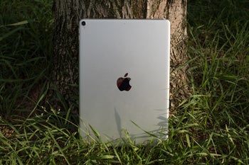 Apple's oldie but goldie iPad Pro 10.5 is on sale at a crazy low $430 price with 1-year warranty