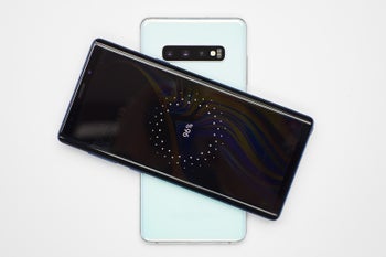 How to charge other phones with your Samsung Galaxy S10