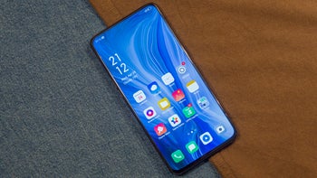 Oppo Reno 10x Zoom hands-on: The shark-fin phone