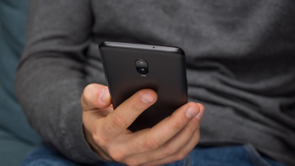 OnePlus 7 Pro's camera and 90Hz display get tested with encouraging results