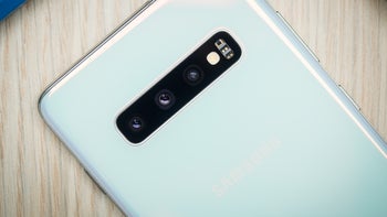 Galaxy S10 sales are helping Samsung regain market share in China