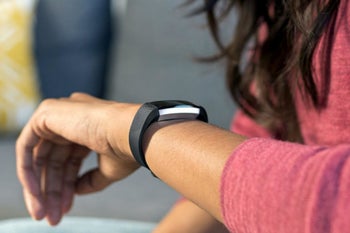 Deal: Fitbit Alta HR fitness tracker price drops below $80 (40% off) at Walmart