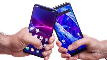 Versus: For and against curved edge smartphone displays