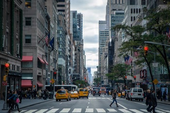 Proposed legislation could fine those texting while walking in New York