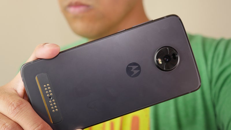 Motorola Moto Z4 hands-on: Snapdragon 675 and killer price on Verizon