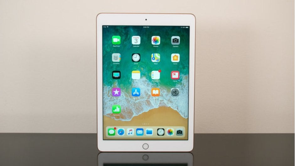 Deal: Buy the Apple iPad (2018) at Amazon and save up to 25%