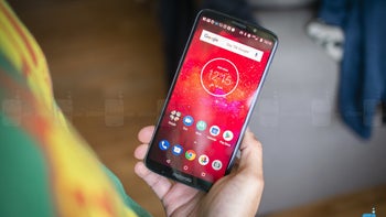 Deal: Moto Z3 Play drops to lowest price on Amazon, Moto Power Pack included for free