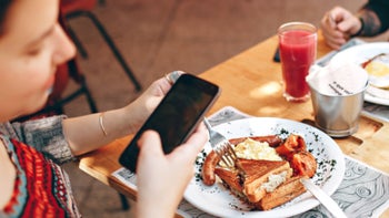 Google Maps update adds option to see popular dishes from restaurants