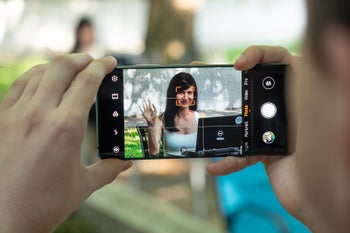 Galaxy S10+ vs iPhone XS Max vs OnePlus 7 Pro vs Huawei P30 Pro: Zoom comparison