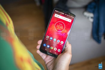 Motorola starts pushing Android 9.0 Pie to the unlocked Moto Z3 Play in the US