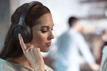 Deal: Sony's premium noise-canceling headphones score huge $150 discount on eBay