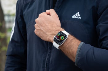 Apple will continue to dominate fast-growing smartwatch market until at least 2023