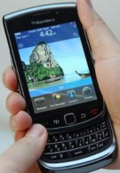 Latest set of photos capture the BlackBerry Bold 9800 Slider in high detail