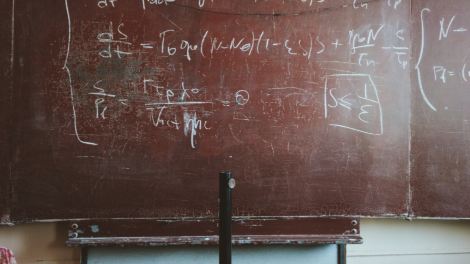 Like the Windows 10 calculator? You can now add it to your Android handset or iPhone