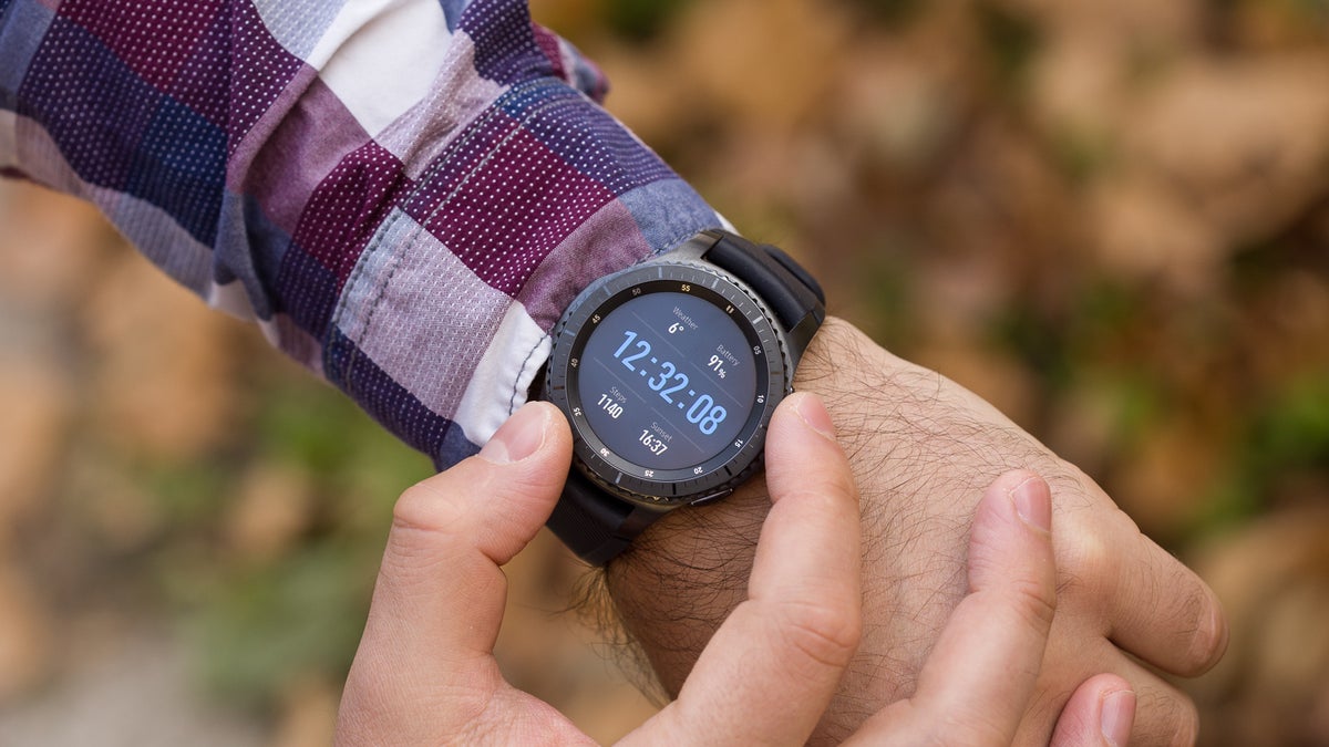 Deal: Samsung Gear S3 is nearly 40% off on Amazon, comes with 1-year extended warranty