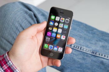 Deal: Get a brand new Apple iPhone SE for as low as $240