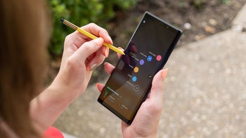 Samsung salivates over projected 5G phone prices, touts the Note 10's S-Pen