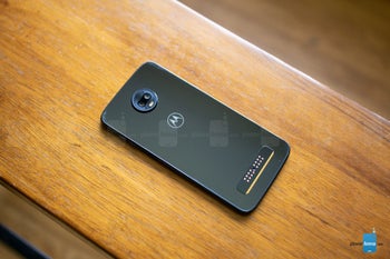 Motorola is incredibly offering a free 32GB Moto Z3 Play with every 64GB purchase