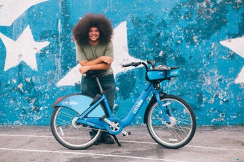 Google Maps will now show you bike sharing stations and number of available bikes in real time
