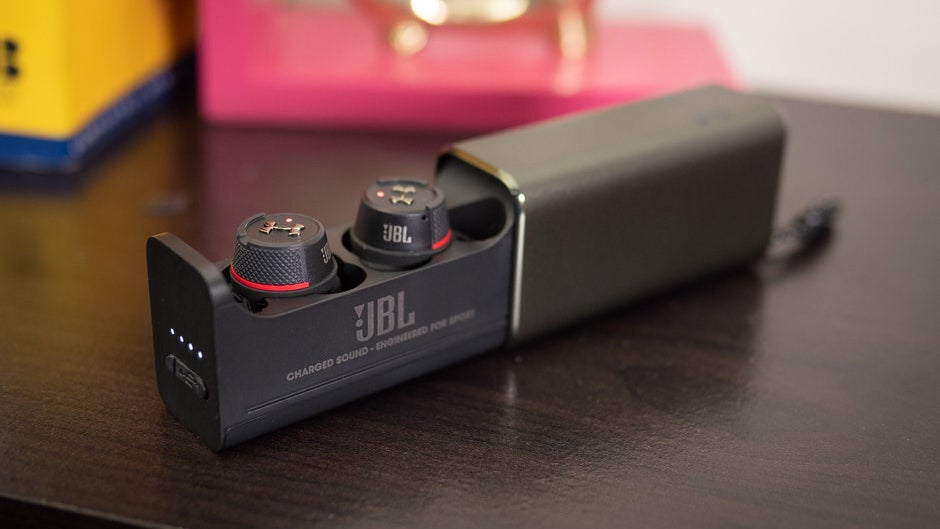Android will finally tell the true battery level on each of your Fast Pair wireless buds