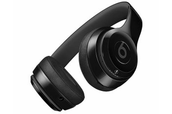 Deal: Amazon lets you save 40% ($120) on Apple's Beats Solo3 wireless headphones