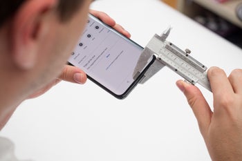 Our fixation with smartphone “chins” has to stop