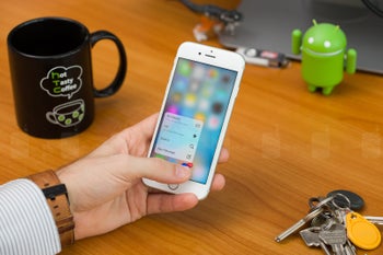 Deal: Buy an unlocked Apple iPhone 6s for less than $150 from Woot (refurb)