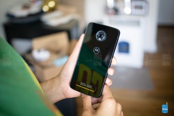 Best Buy has the Moto Z3 Play on sale for an amazing $150 (with Verizon activation)
