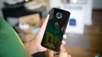 Best Buy has the Moto Z3 Play on sale for an amazing $150 (with Verizon activation)