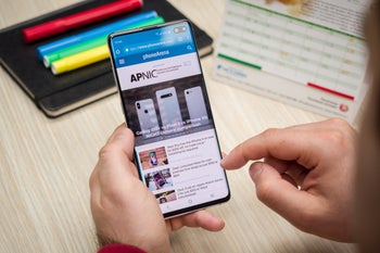 Samsung crushes Apple and Huawei in global download speeds, new study finds