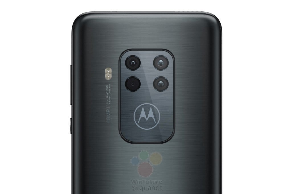Мобильный телефон с 4 камерами. Motorola 4 камеры. Motorola 3 камеры. Моторола с 3 мя камерами. Телефон Motorola с 4 камерами.