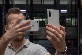 Samsung Galaxy Note 10 and Note 10+: first camera samples, iPhone XS comparison