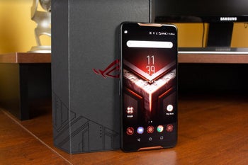Amazon, Newegg deals take up to $231 off the Asus ROG Phone