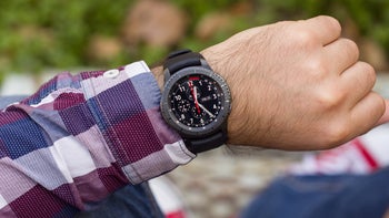 Samsung Gear S3 finally receiving One UI update at T-Mobile