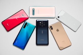 Samsung hits five-year high in Europe as Apple and Huawei tumble
