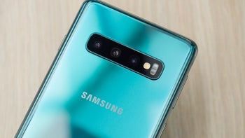 Get a Galaxy S10 in 'good' condition at a great price of $465 from a top-rated eBay seller