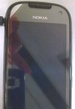 Nokia C7 sees the daylight in leaked pictures