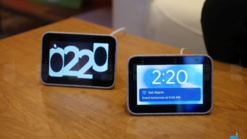 These deeply discounted Lenovo Smart Clock and Smart Displays are great Echo Show alternatives
