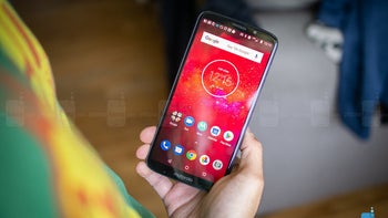 Amazon's deal takes the Moto Z3 Play down to $200 after a 43% price cut