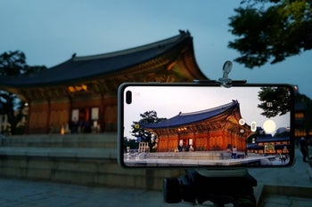 T-Mobile's Galaxy S10 finally gets Samsung's manual Night Mode camera update