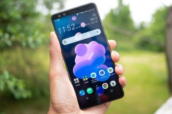Grab a fork; the HTC U12+ is finally getting Android 9 Pie in the states