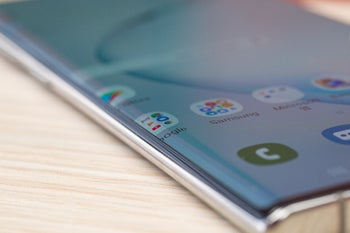Now that we have two Galaxy Notes, can we get one with a flat display?