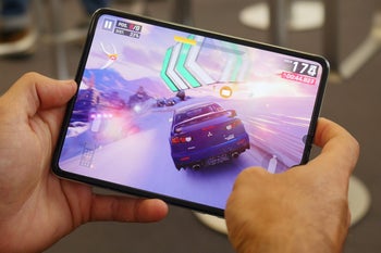 Samsung enrages hardcore fans by cancelling Galaxy Fold pre-orders at the last minute